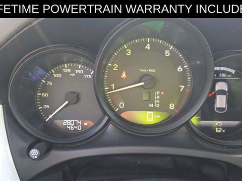 Used 2024 Porsche Macan w/ Premium Plus Package AWD/4WD image 14