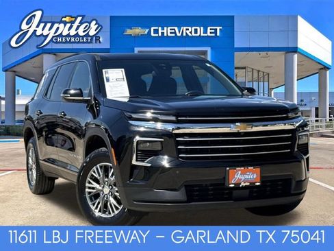 Certified 2026 Chevrolet Traverse LT FWD image 1