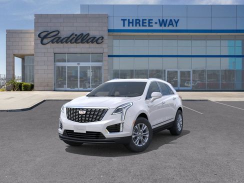 New 2026 Cadillac XT5 Luxury image 8