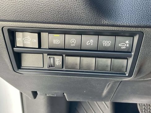 Used 2023 Toyota Tundra SR5 w/ SR5 Convenience Package AWD/4WD image 26