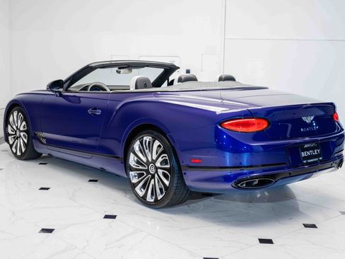 Used 2024 Bentley Continental GT Mulliner image 3