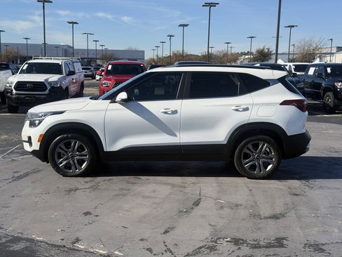 Used 2023 Kia Seltos S image 18