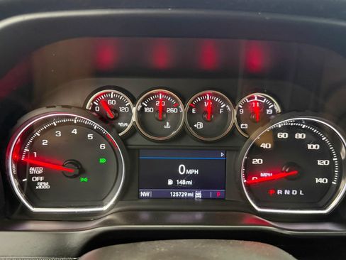 Used 2020 Chevrolet Silverado 1500 LT w/ Convenience Package AWD/4WD image 14