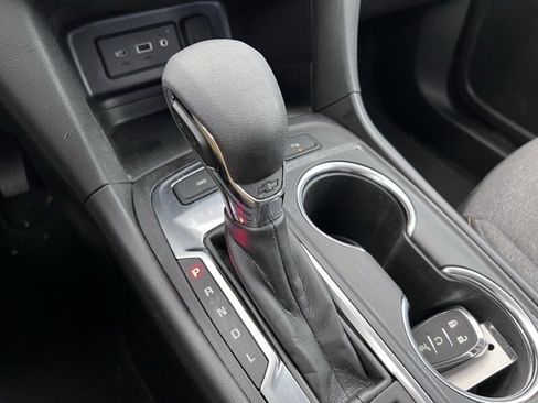 Used 2024 Chevrolet Equinox LT image 9