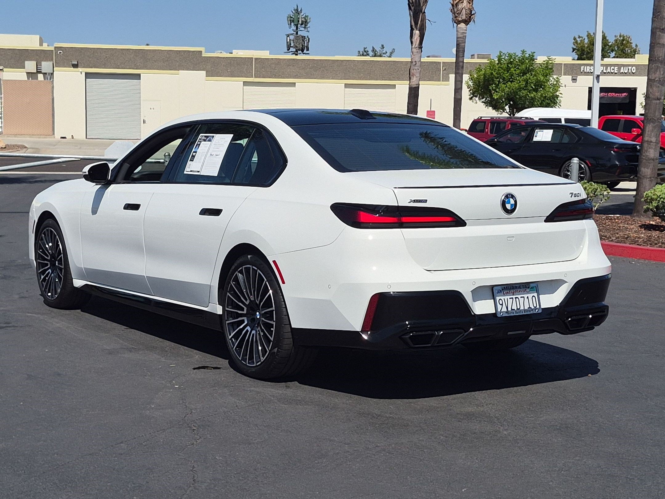 Used 2025 BMW 760i xDrive AWD/4WD image 8