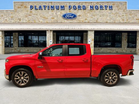 Used 2021 Chevrolet Silverado 1500 LT RWD image 3