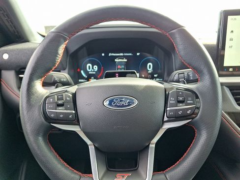 Used 2025 Ford Explorer ST image 20