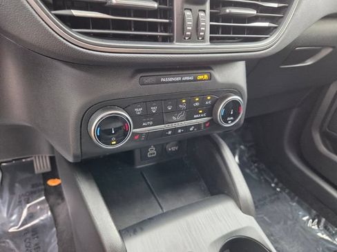 Used 2024 Ford Escape Active AWD/4WD image 24
