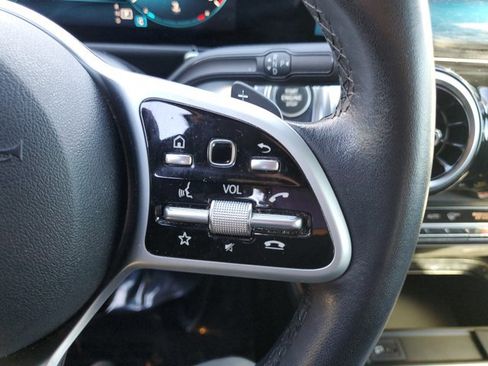 Used 2021 Mercedes-Benz GLB 250 GLB 250 image 25