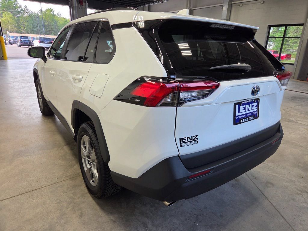 Used 2024 Toyota RAV4 XLE w/ Convenience Package AWD/4WD image 5
