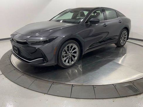 Certified 2023 Toyota Crown w/ Advanced Technology Package AWD/4WD image 1
