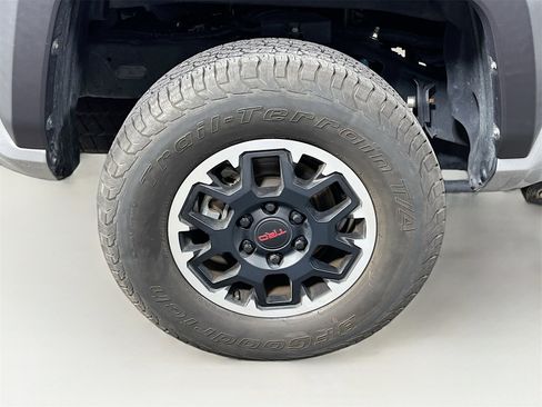 Used 2024 Toyota Tacoma TRD Off-Road image 30