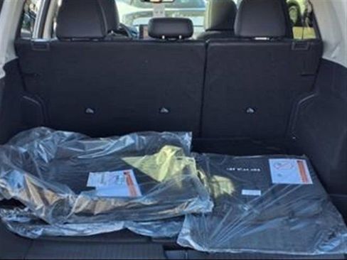 New 2025 Nissan Rogue SL w/ Tech Package image 38