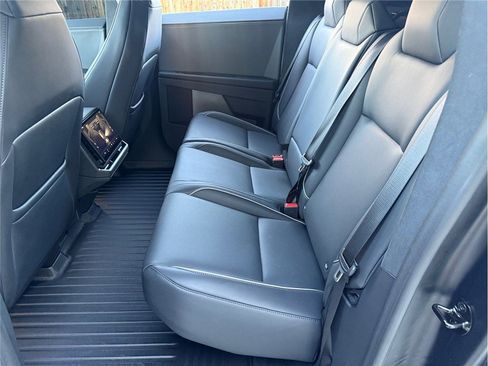 Used 2025 Tesla Cybertruck AWD Crew Cab image 30