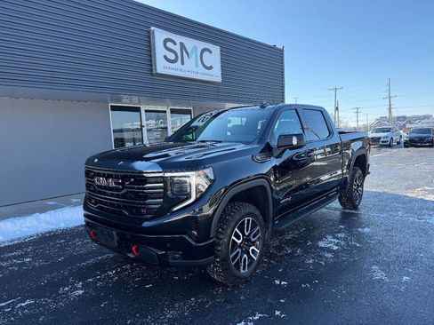 Used 2024 GMC Sierra 1500 AT4 w/ Technology Package image 1