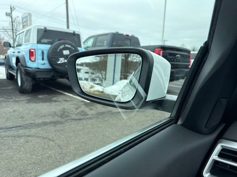 Used 2025 BMW 330i xDrive 330i xDrive w/ Premium Package image 42