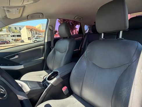 Used 2012 Toyota Prius Three FWD image 12