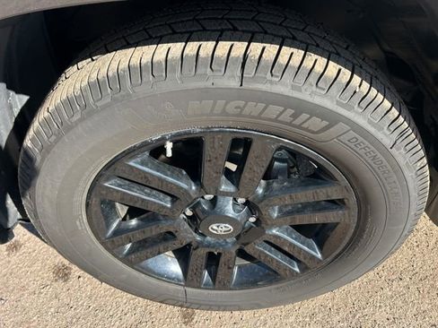 Used 2019 Toyota 4Runner Limited image 10