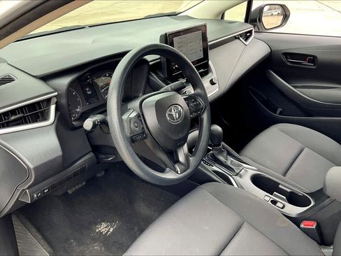 Used 2024 Toyota Corolla LE image 19