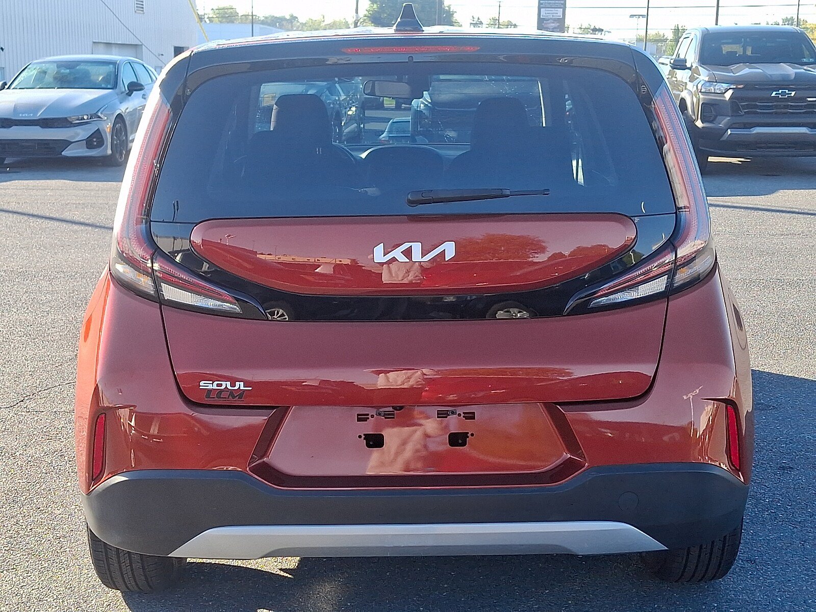 Used 2023 Kia Soul LX w/ LX Technology Package FWD image 5