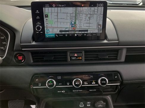 Certified 2024 Honda Pilot Touring image 29