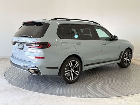 Certified 2024 BMW X7 xDrive40i w/ M Sport Package image 9