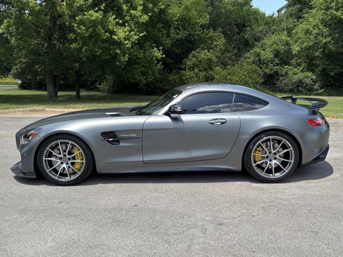 Used 2018 Mercedes-Benz AMG GT R image 7