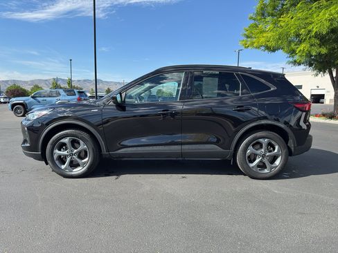 Used 2025 Ford Escape ST-Line Select AWD/4WD image 4