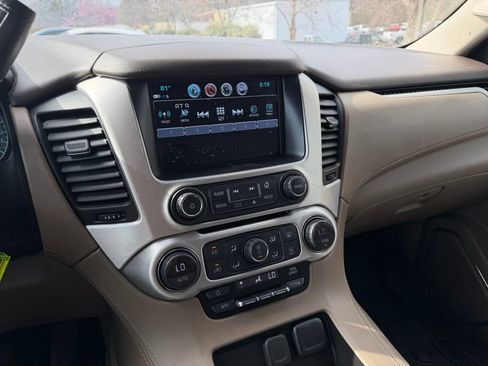 Used 2019 GMC Yukon SLE w/ SLE Value Package image 17
