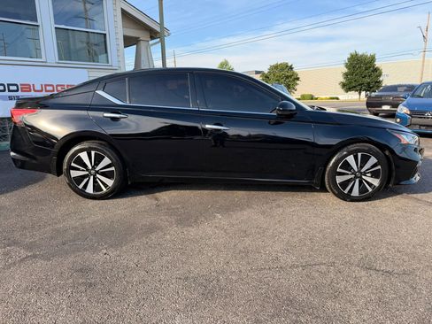 Used 2019 Nissan Altima 2.5 SV FWD image 6