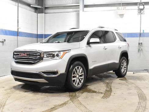Used 2019 GMC Acadia SLE w/ LPO, Floor Liner Package image 2