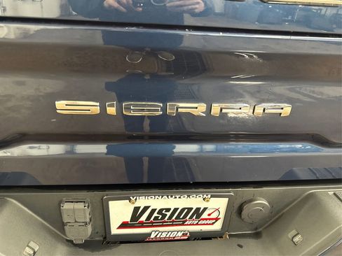 Used 2020 GMC Sierra 2500 AT4 w/ AT4 Premium Package image 15