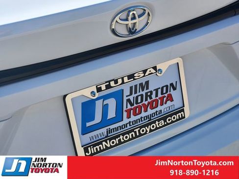 Used 2024 Toyota Corolla LE image 11