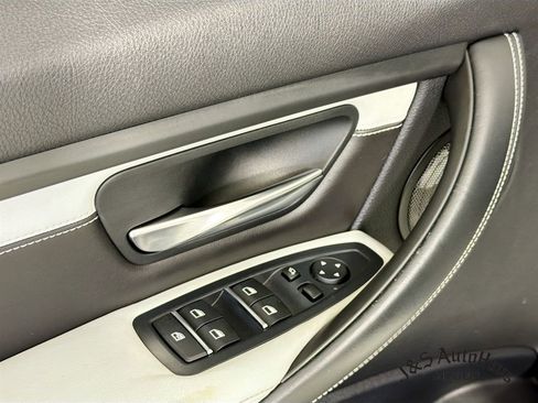 Used 2017 BMW M3 RWD image 23