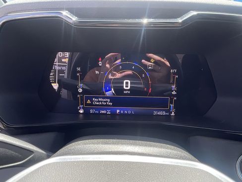 Used 2023 Chevrolet Colorado Z71 w/ Z71 Convenience Package 2 image 16