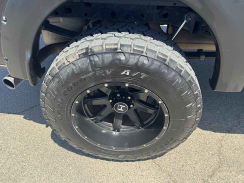 Used 2017 Ford F150 XLT w/ Equipment Group 302A Luxury RWD image 39