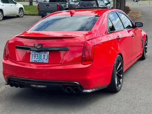 Used 2019 Cadillac CTS V w/ Luxury Package RWD image 7