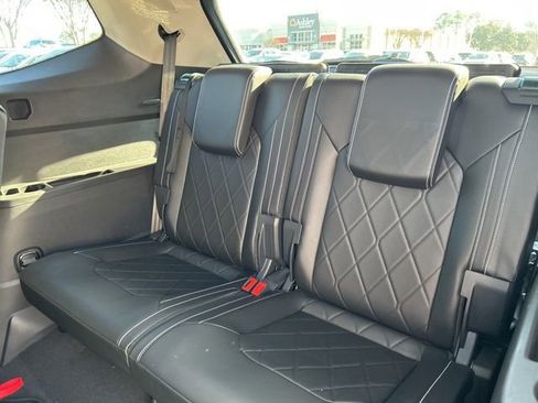 Certified 2024 Volkswagen Atlas SEL Premium R-Line image 30