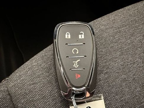 Used 2024 Chevrolet Equinox LT FWD image 23