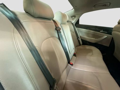 Used 2018 Hyundai Sonata Limited w/ Limited Ultimate Package 03 FWD image 29