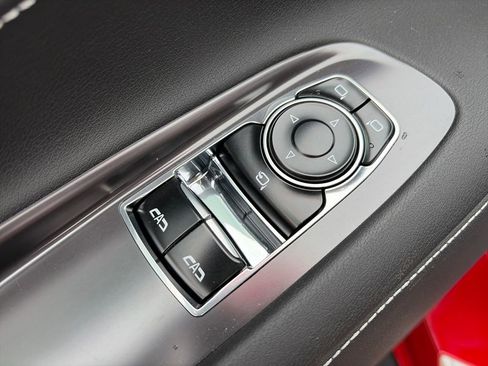 Used 2025 Chevrolet Corvette Stingray Preferred Cpe w/ Stealth Interior Trim Package RWD image 14