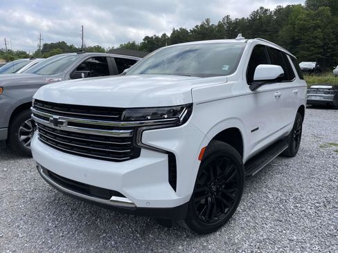 Used 2023 Chevrolet Tahoe LT w/ LT Signature Package AWD/4WD image 3