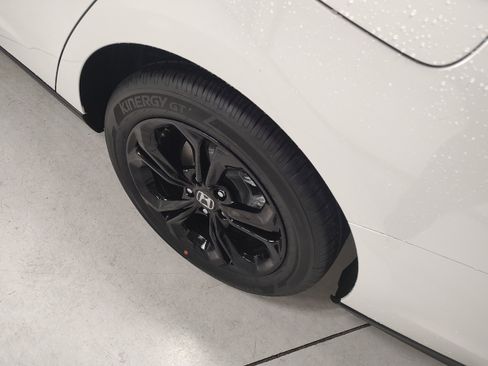 New 2025 Honda Accord SE image 14