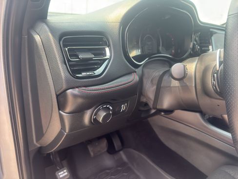 Used 2025 Dodge Durango GT w/ Blacktop Package AWD/4WD image 15