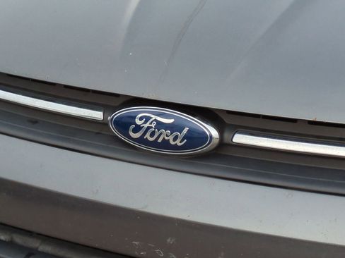 Used 2015 Ford Escape SE w/ Equipment Group 201A image 16