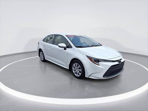 Certified 2023 Toyota Corolla LE w/ Carpet Mat Package (TMS) FWD image 3