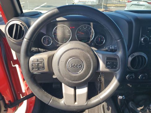 Used 2017 Jeep Wrangler Sport image 14