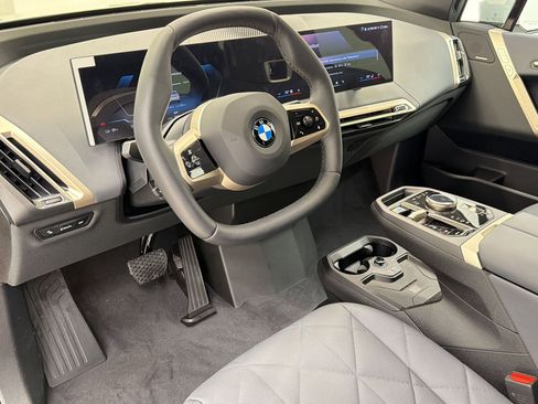 New 2026 BMW iX xDrive45 AWD/4WD image 4
