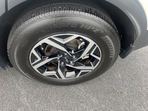 Certified 2023 Kia Sportage LX image 6