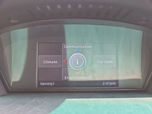 Used 2010 BMW 528i xDrive Sedan AWD/4WD image 27